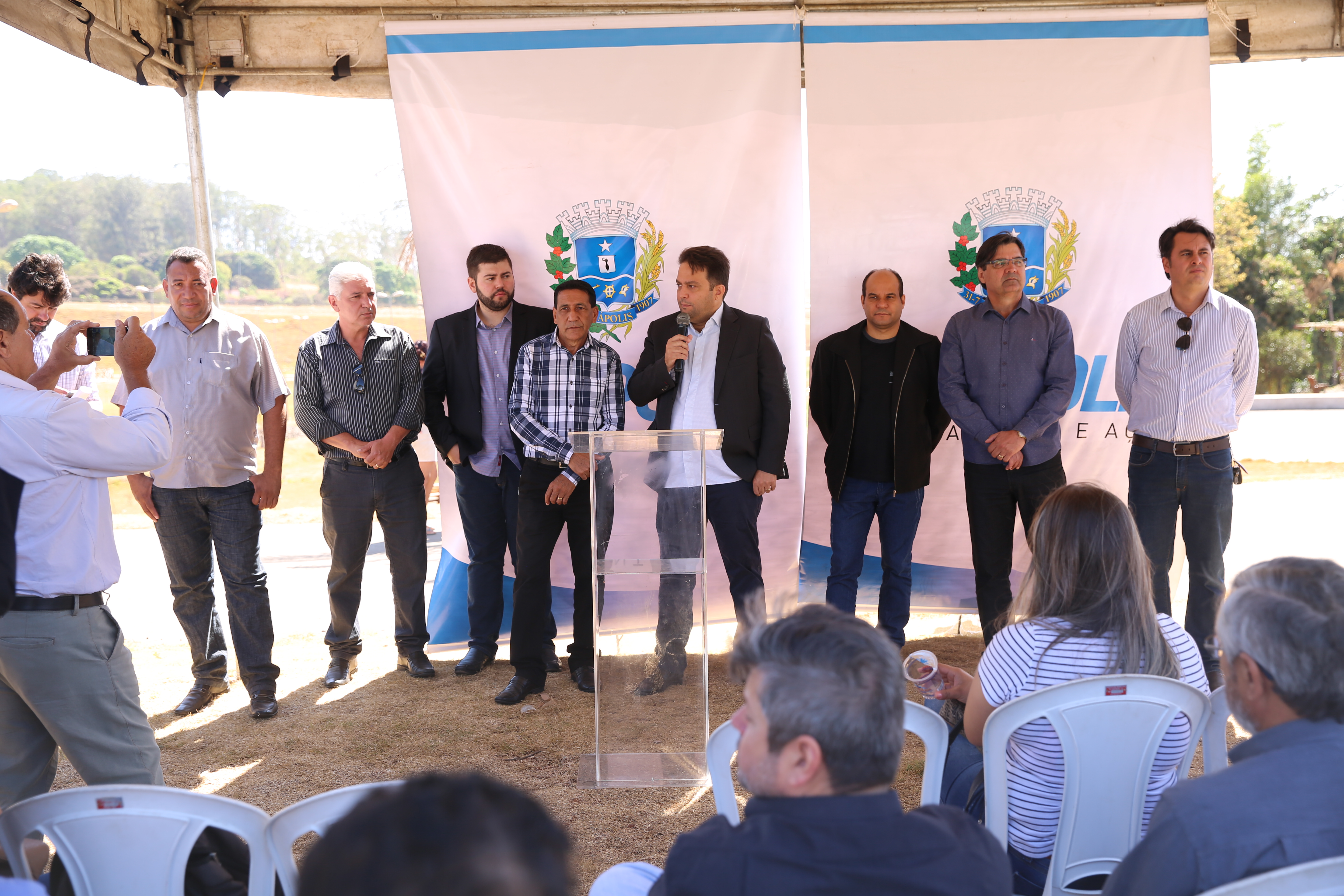 Vereadores acompanham início da obra de drenagem na Avenida Fernando Costa, que permitirá a conclusão do Parque da Vila Jaiara