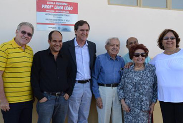Vereadores conferem obras na Escola Municipal Lena Leão