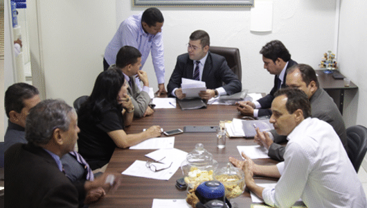 Vereadores decidem reajuste salarial dos funcionários da Câmara e dos servidores municipais