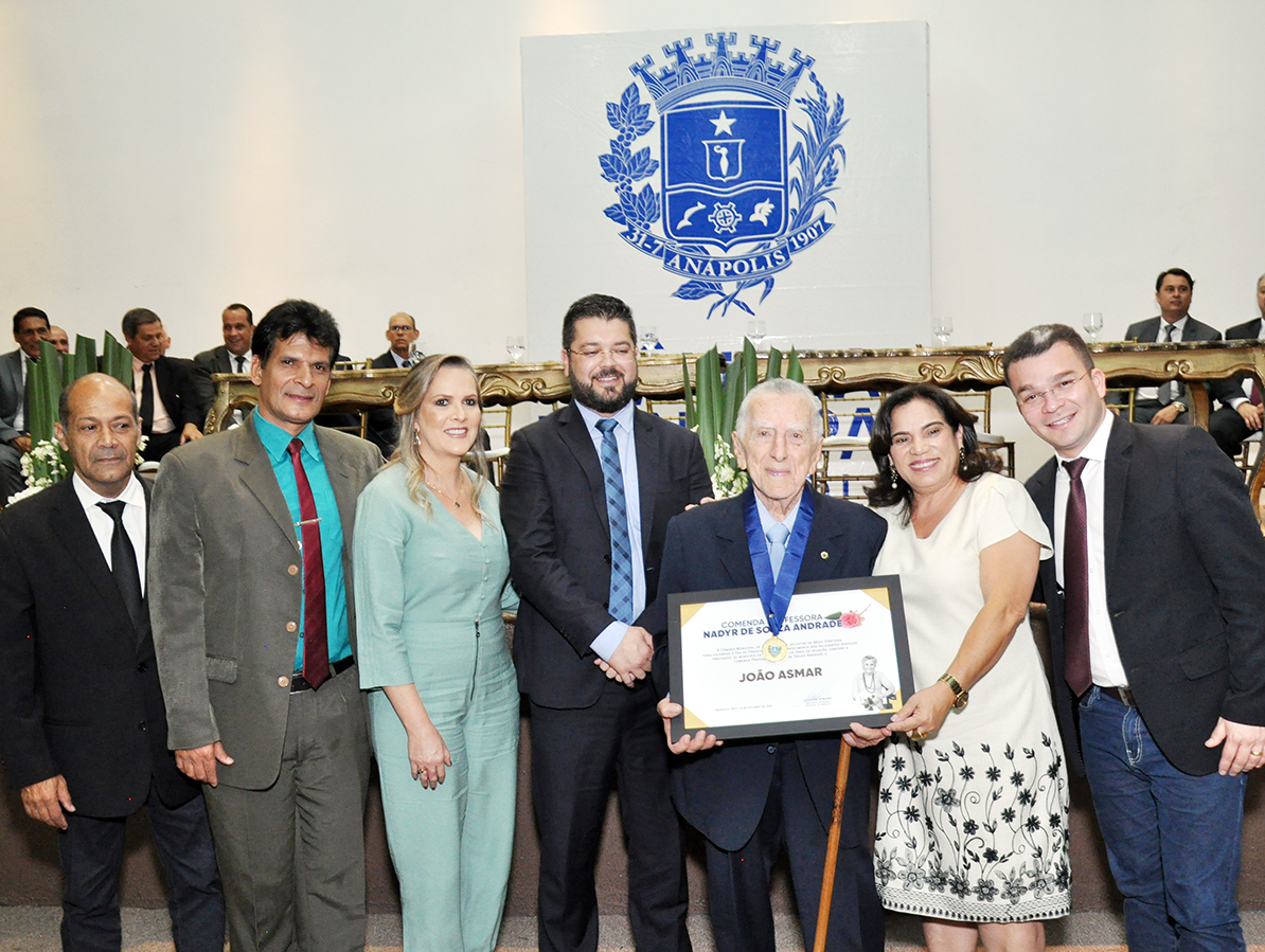 Vereadores lamentam a morte do professor João Asmar