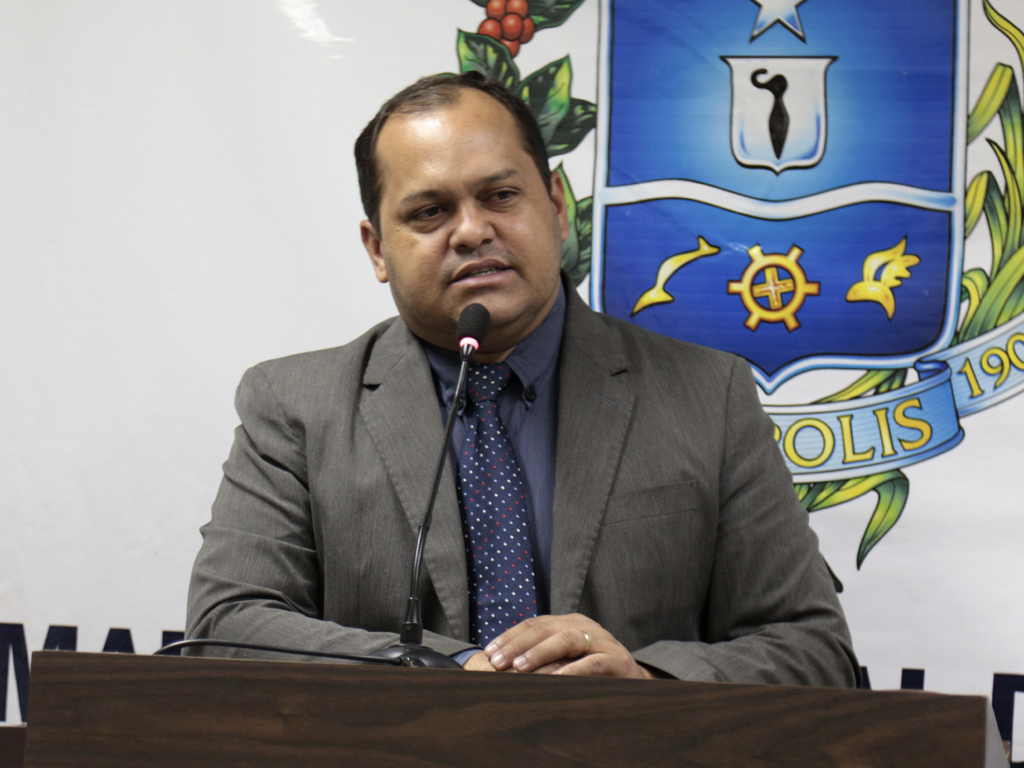 Vereadores mineiros conhecem projeto de Gleimo Martins