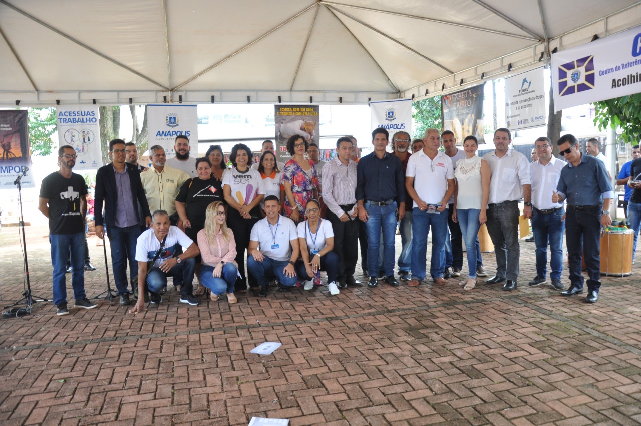 	Vereadores participam de mobilização em alusão à semana de Combate ao Alcoolismo  	