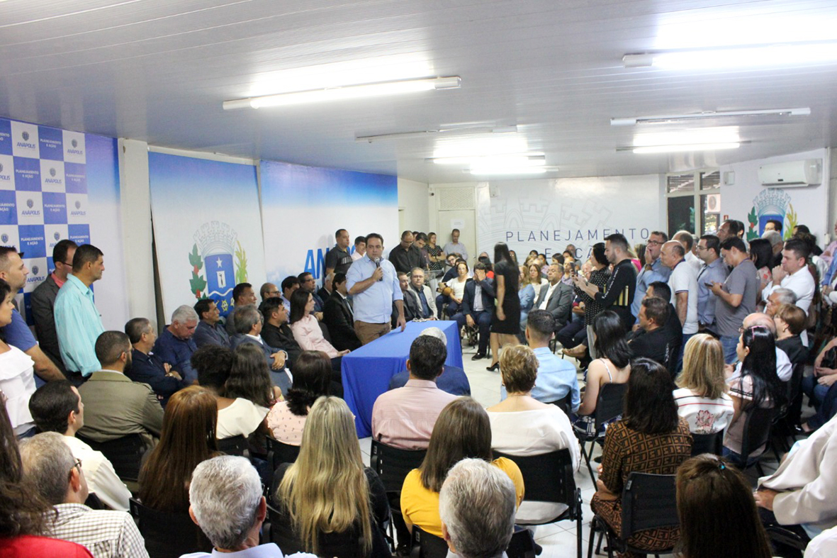 Vereadores participam de posse de novos secretários de Cultura e de Educação