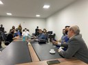 Vereadores recebem arquitetos do Sinduscon e Acia para ouvir sugestões na área de urbanismo Vereadores recebem arquitetos do Sinduscon e Acia para ouvir sugestões na área de urbanismo