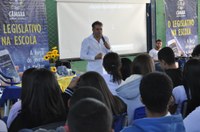 Vice-presidente destaca avanço do eleitorado jovem em Anápolis, público-alvo do programa ‘O Legislativo na Escola’