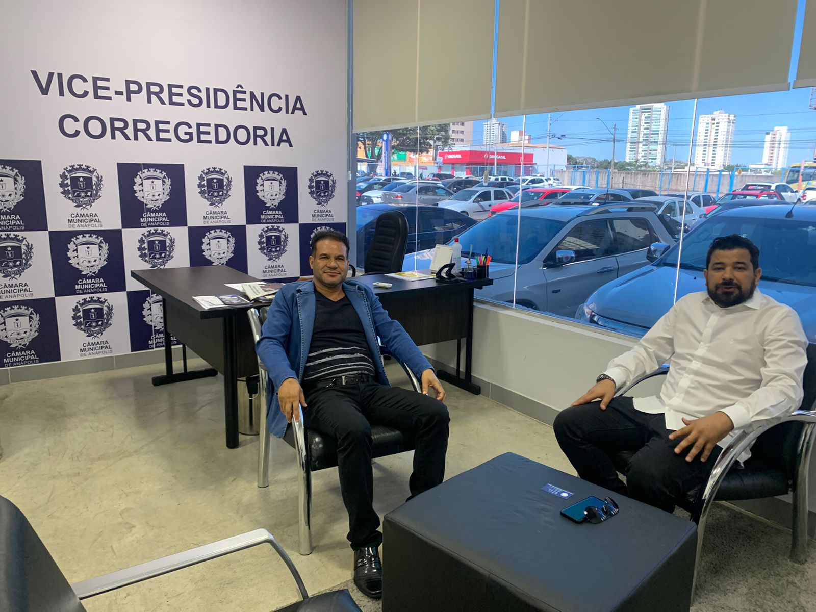 Vice-presidente e Corregedor da Câmara recebe visita de gestor de empresa de segurança