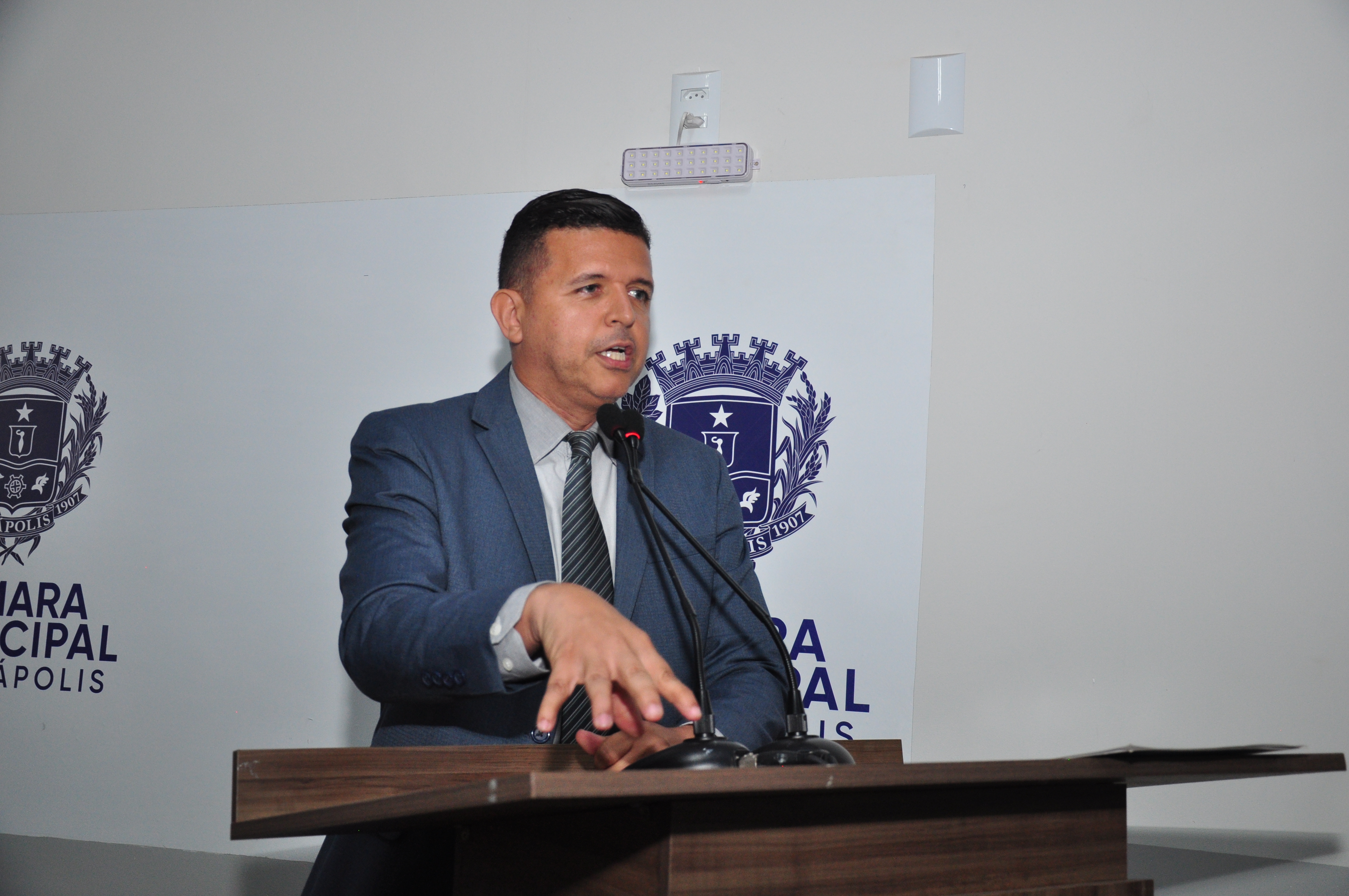 Wederson Lopes anuncia construção de colégio estadual no Conjunto Filostro Machado
