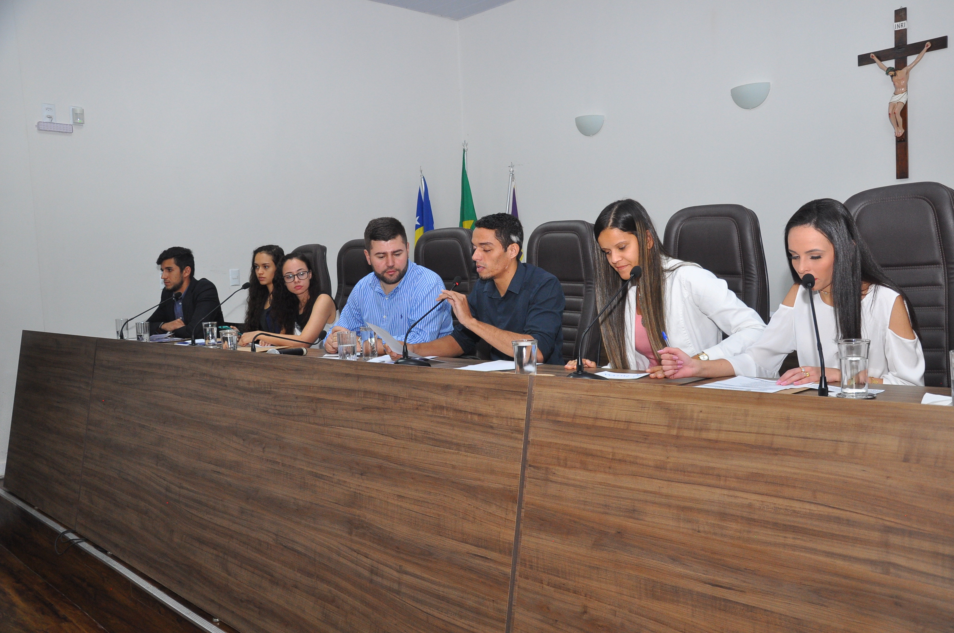 Empossados os 23 vereadores do Parlamento Jovem